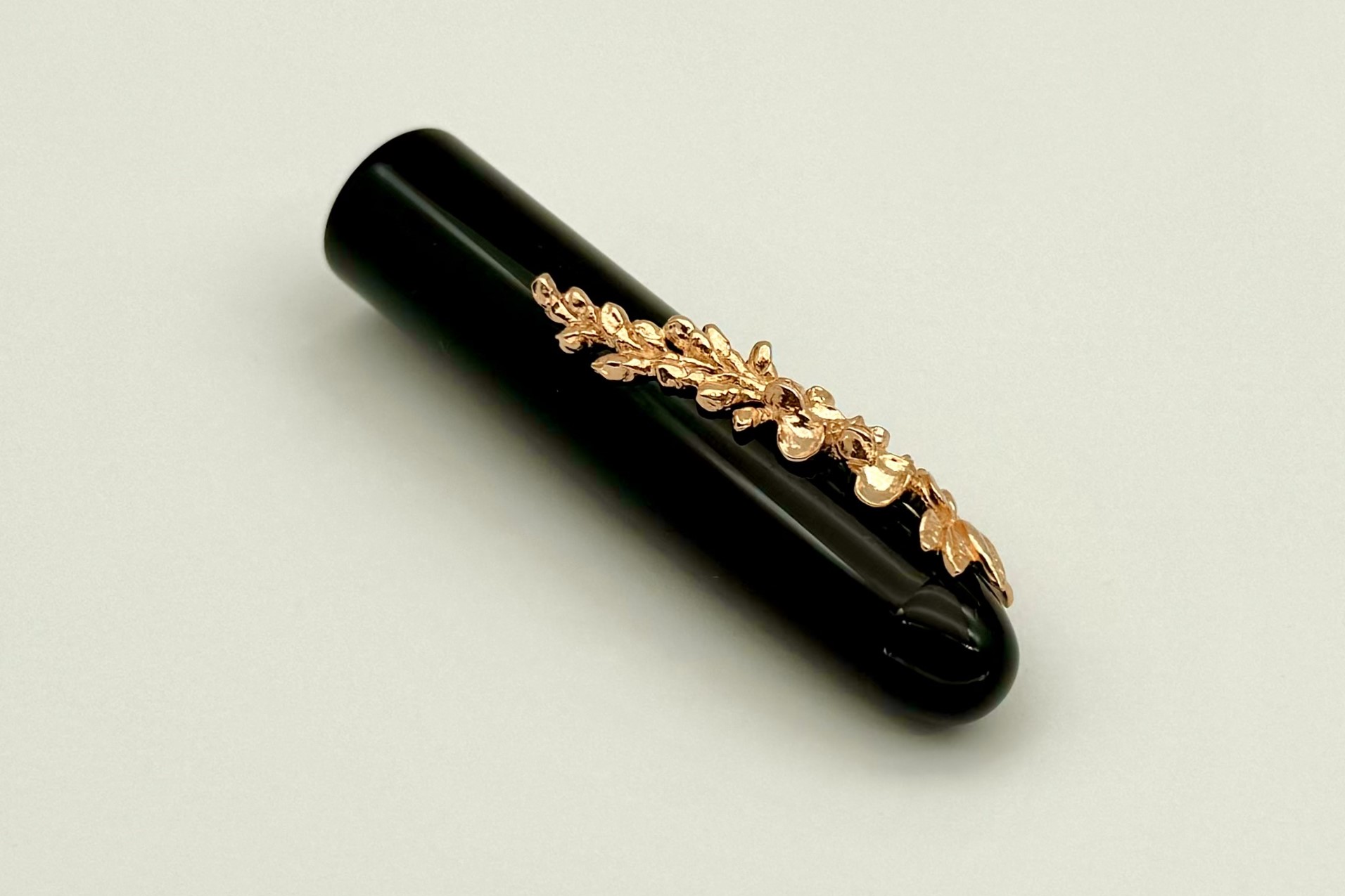 NakayaPortableWriterKuroRoiroBlackFPPinkgoldWisteriaStopper_H